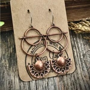 NWT- Antiqued copper dangle earrings with stainless steel earwire